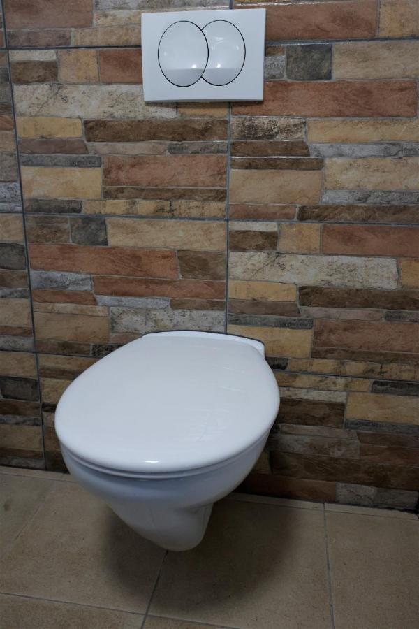 Guesthouse Idila Pod Nanosom เซโนเชเช ภายนอก รูปภาพ