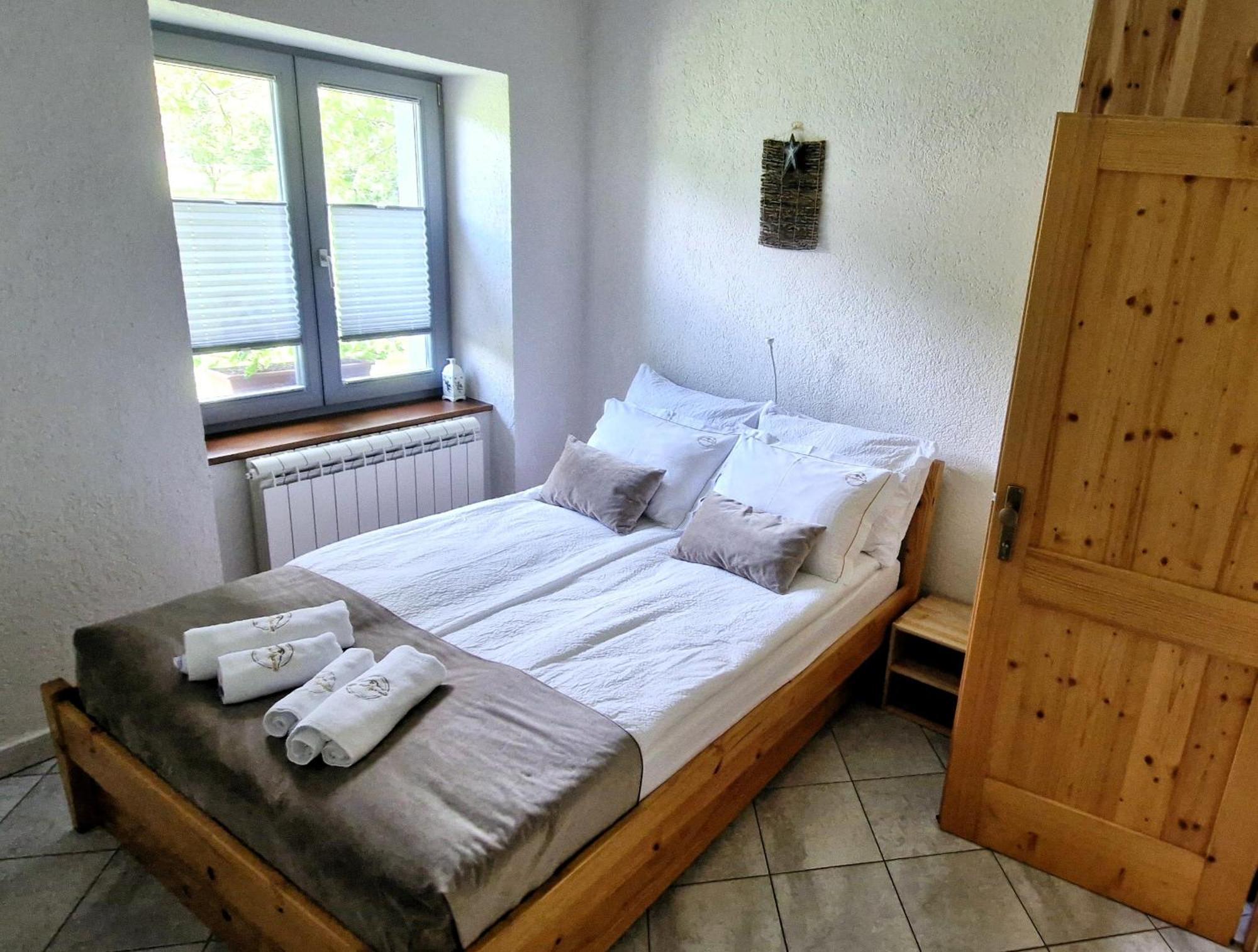 Guesthouse Idila Pod Nanosom เซโนเชเช ภายนอก รูปภาพ