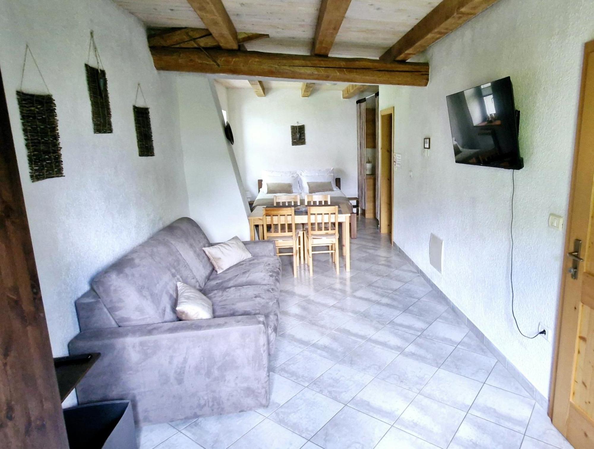 Guesthouse Idila Pod Nanosom เซโนเชเช ภายนอก รูปภาพ